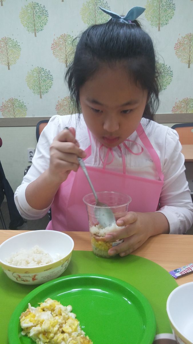 층층이 쌓는 학생
